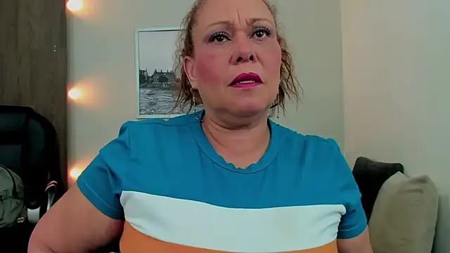 Cheryl JONES online show from November 26, 2025, 7:09 am