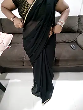 Snapshot of Mounika25 chatting on April 28, 2026, 5:18 pm Mounika25 online show from April 28, 2026, 5:18 pm