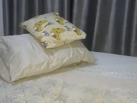 Snapshot of East_queen chatting on January 8, 2025, 7:34 pm East queen online show from January 8, 2025, 7:34 pm