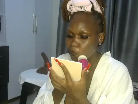 Snapshot of East_queen chatting on March 6, 2025, 4:28 pm East queen online show from March 6, 2025, 4:28 pm