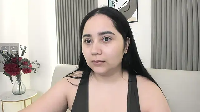 Amaraevans  online show from September 9, 2025, 12:15 pm
