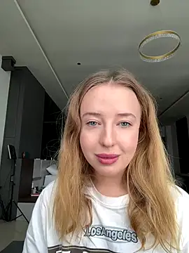 Snapshot of Nura_n_Sarah chatting on September 28, 2025, 4:07 am Nura n Sarah online show from September 28, 2025, 4:07 am