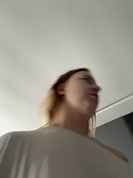 Snapshot of Nura_n_Sarah chatting on October 3, 2025, 3:58 am Nura n Sarah online show from October 3, 2025, 3:58 am