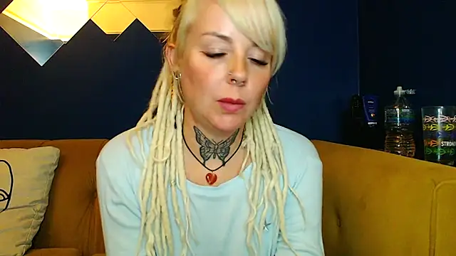 Snapshot of pixiedreadx chatting on October 20, 2025, 10:54 pm pixiedreadx online show from October 20, 2025, 10:54 pm