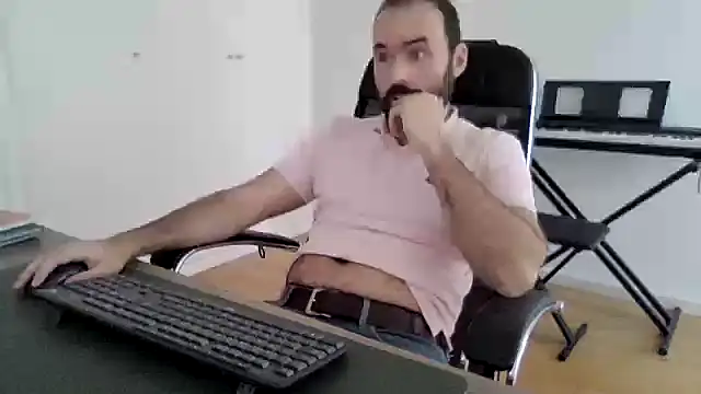 Snapshot of joaodias_97 chatting on March 29, 2026, 3:01 pm joaodias 97 online show from March 29, 2026, 3:01 pm