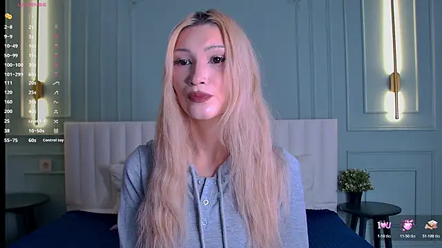 CarolReeves online show from November 11, 2025, 6:24 am