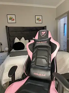 Neelo-Smith online show from February 12, 2025, 3:51 am