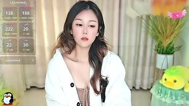 Aimee-520 online show from November 2, 2025, 12:46 am