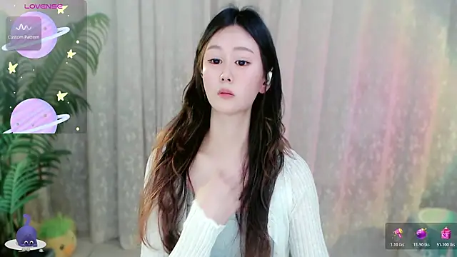 Snapshot of Aimee-520 chatting on February 24, 2026, 6:33 am Aimee-520 online show from February 24, 2026, 6:33 am