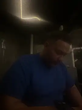 bigzae82 online show from January 23, 2025, 7:54 am