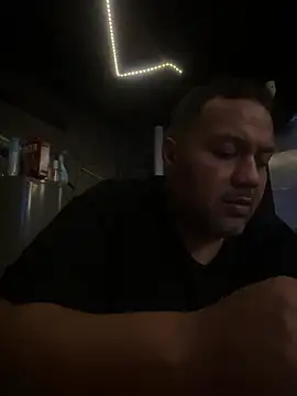 bigzae82 online show from January 27, 2025, 7:03 am