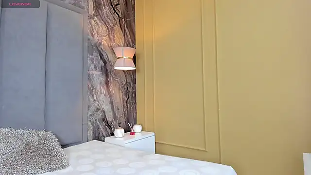 ScarlettMore online show from December 9, 2024, 7:50 pm