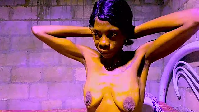 Snapshot of nzanizy chatting on November 28, 2025, 9:17 pm nzanizy online show from November 28, 2025, 9:17 pm