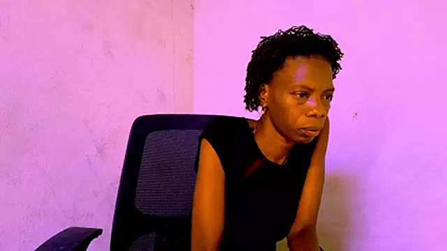 Snapshot of nzanizy chatting on December 3, 2025, 4:27 pm nzanizy online show from December 3, 2025, 4:27 pm