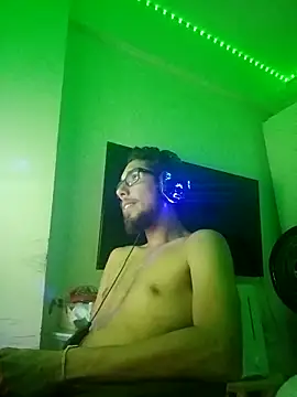 Mateusoliver7 online show from March 13, 2026, 9:43 pm