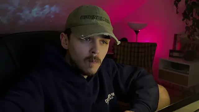 Snapshot of naked_psy chatting on January 5, 2026, 10:35 pm naked psy online show from January 5, 2026, 10:35 pm