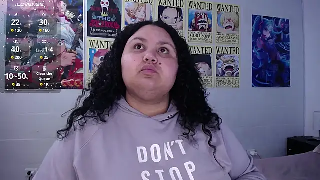 luisianacoxx online show from February 18, 2025, 10:36 pm