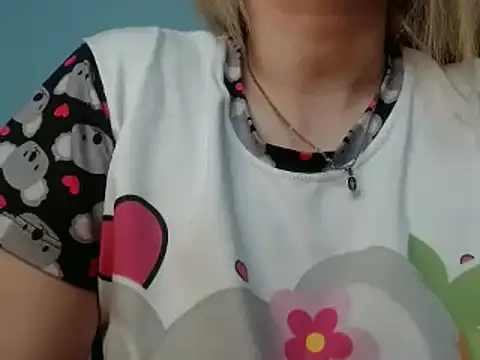 69liamilk69 online show from December 2, 2024, 7:58 am