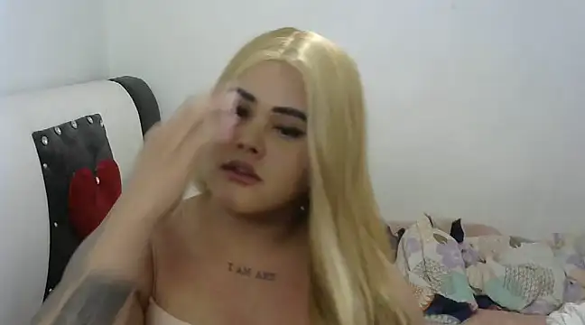 Snapshot of antonellasex1998 chatting on January 13, 2025, 2:11 pm antonellasex1998 online show from January 13, 2025, 2:11 pm