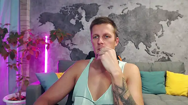 Snapshot of VikingChrisss chatting on October 26, 2025, 10:10 am VikingChrisss online show from October 26, 2025, 10:10 am