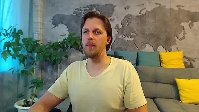 Snapshot of VikingChrisss chatting on April 19, 2026, 8:35 am VikingChrisss online show from April 19, 2026, 8:35 am