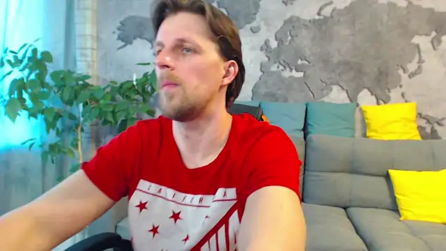 Snapshot of VikingChrisss chatting on April 21, 2026, 9:48 am VikingChrisss online show from April 21, 2026, 9:48 am