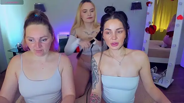 Snapshot of MagicEyess chatting on April 29, 2026, 7:23 am MagicEyess online show from April 29, 2026, 7:23 am