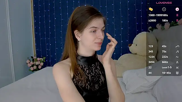 Snapshot of -Mirror-Girl- chatting on January 31, 2025, 1:12 pm -Mirror-Girl- online show from January 31, 2025, 1:12 pm