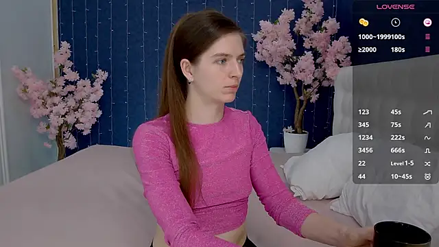 Snapshot of -Mirror-Girl- chatting on February 7, 2025, 1:32 pm -Mirror-Girl- online show from February 7, 2025, 1:32 pm