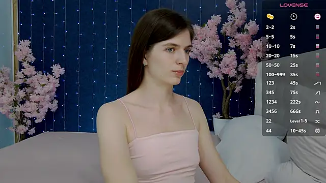 Snapshot of -Mirror-Girl- chatting on March 13, 2025, 1:29 pm -Mirror-Girl- online show from March 13, 2025, 1:29 pm