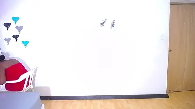 cock whisperer69  online show from December 13, 2024, 2:05 pm