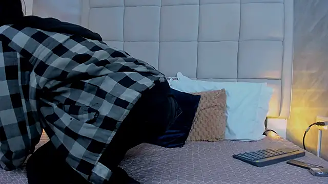 Hecatee 77 online show from October 1, 2025, 8:26 pm