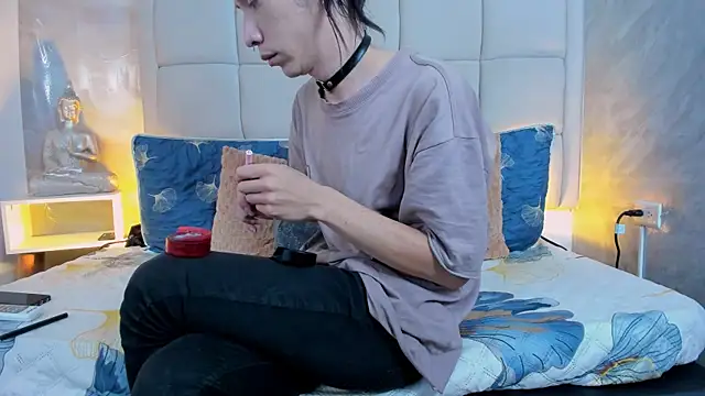 Hecatee 77 online show from October 7, 2025, 7:44 pm