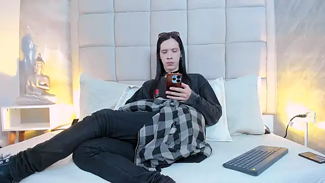 Hecatee 77 online show from October 19, 2025, 7:47 pm