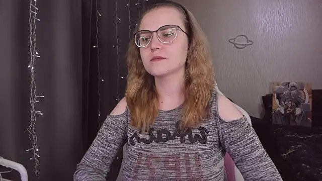 MissBrightShine online show from December 17, 2025, 12:11 pm