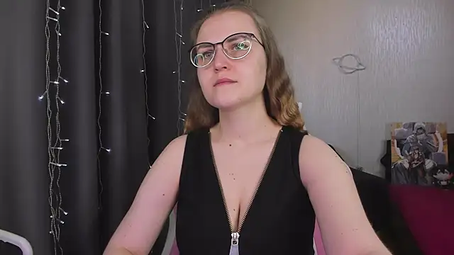 MissBrightShine online show from March 7, 2026, 10:34 am