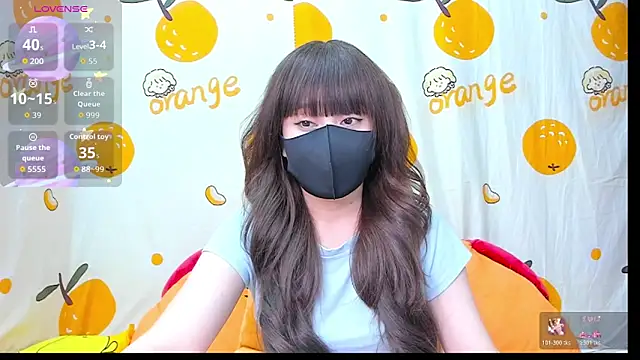 alonelove   online show from November 12, 2025, 2:45 am