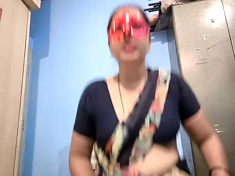 SANJU5888 online show from March 11, 2026, 9:04 am