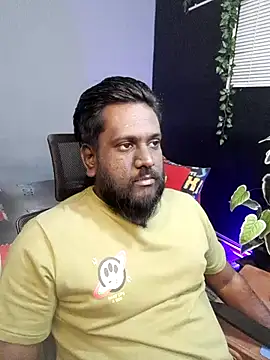 Rayansmith  online show from October 9, 2025, 9:13 pm