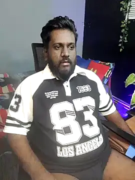 Rayansmith  online show from October 13, 2025, 9:26 pm