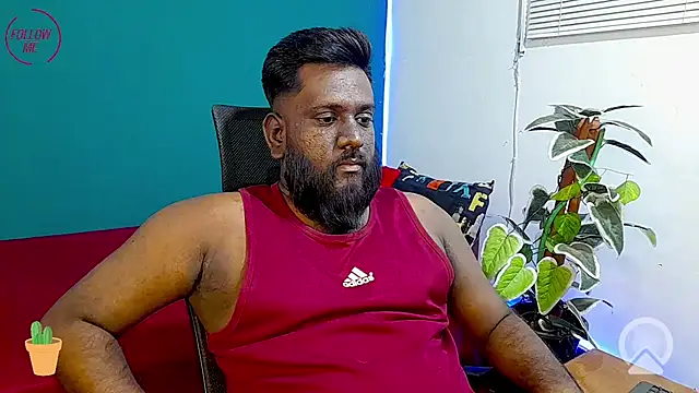 Rayansmith  online show from April 7, 2026, 9:15 pm