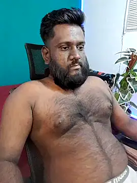 Rayansmith  online show from April 12, 2026, 9:09 pm