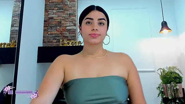 Paula Desousa online show from January 6, 2025, 9:43 pm