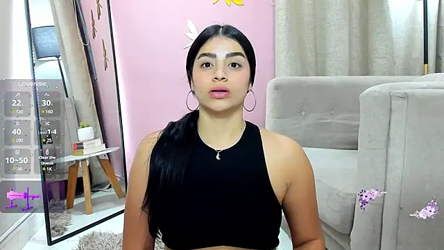 Paula Desousa online show from January 7, 2025, 11:14 pm