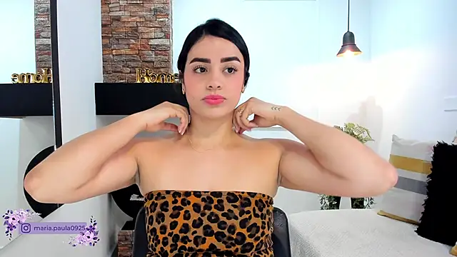 Paula Desousa online show from January 11, 2025, 7:59 pm