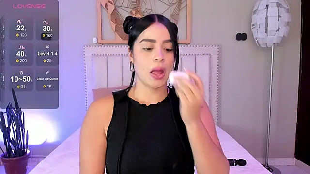 Paula Desousa online show from March 3, 2026, 5:08 pm