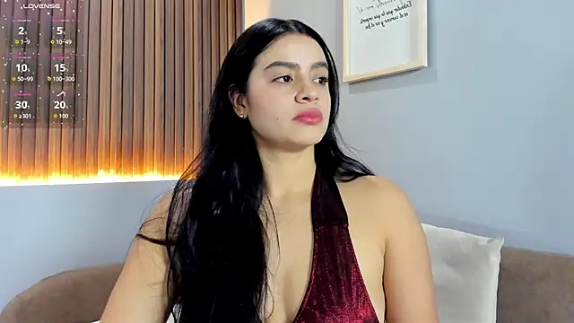 Paula Desousa online show from July 5, 2026, 2:24 pm