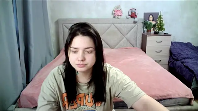 juliettkalen online show from January 10, 2025, 5:58 am