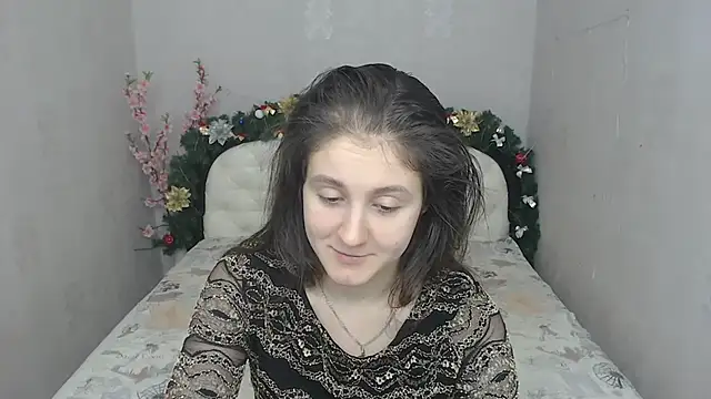 Holliy Cooper online show from January 3, 2025, 12:52 pm