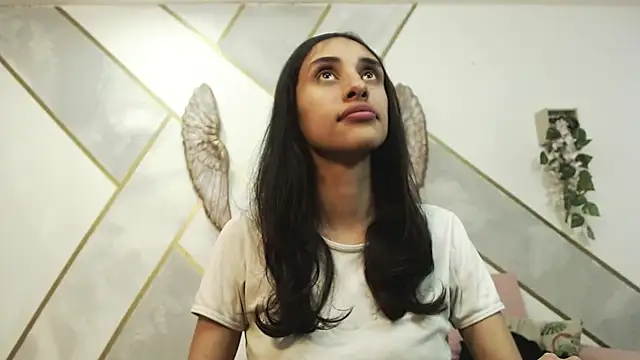 RoxanaCyrano  online show from October 8, 2025, 7:55 pm